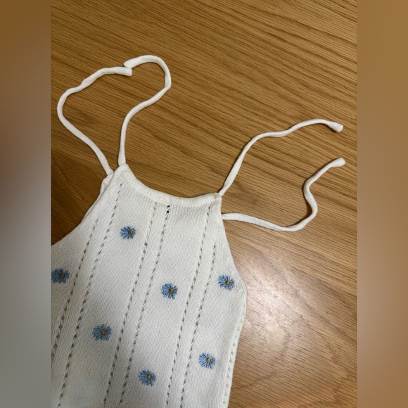 OAT & CO Baby Knit Top 0-6M –Heirloom Tank 'Blue Daisy'
Embroidery - Picture 4 of 4